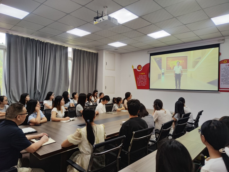 公司开展“大国担当”思政大课观影活动